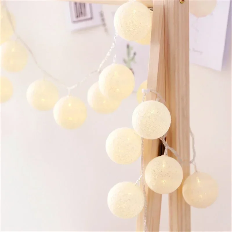 LED Cotton Balls String Lights - огляд і ціна Led Fairy String Lights