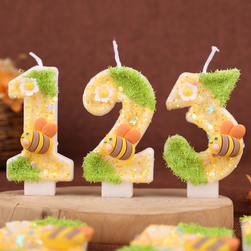 Green Yellow Bee Digital Candl - огляд і ціна Holiday Candle Set